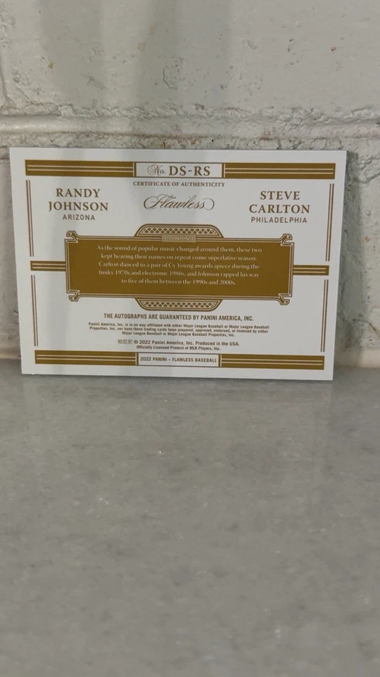 Panini Flawless Emerald 2022/3 doble automático Randy Johnson Steve Carlton DS-RS 1/3 Foto 4 de 4