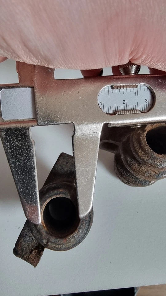 Accessoire Paire de crémones en fonte ancienne - Photo 4/4