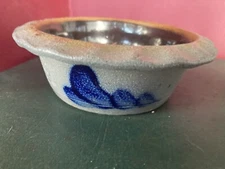 Rowe Pottery Salt Glaze Apple Baker 1988 5.5"