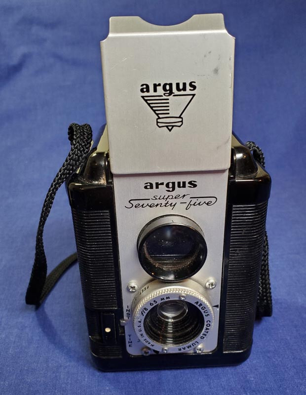 Vintage Argus Super Seventy-five 75 Box Camera With Flash