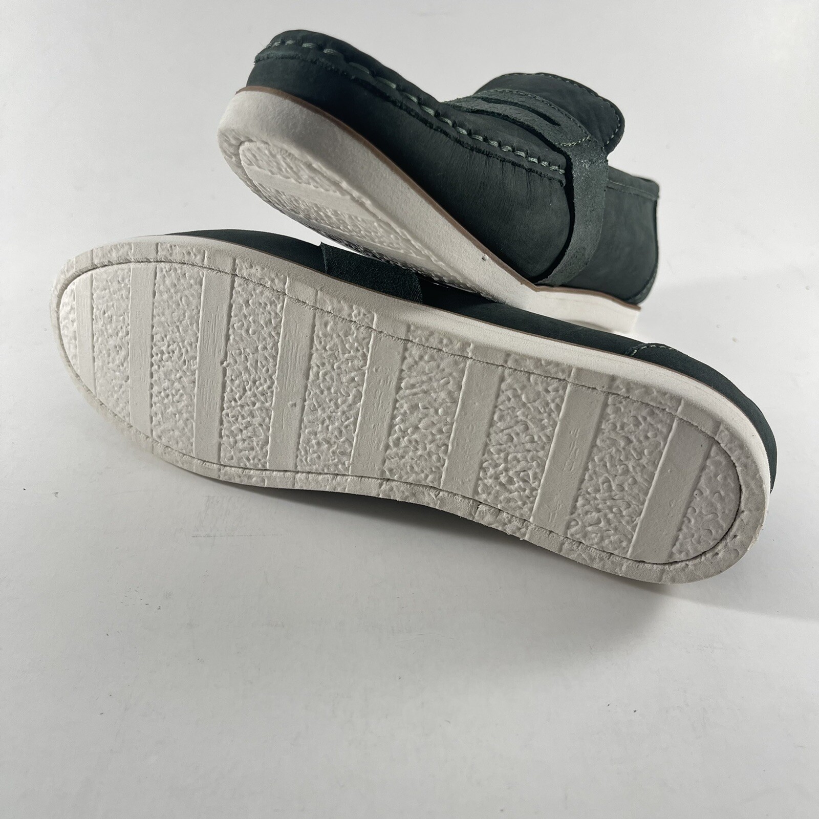MARC JOSEPH NEW YORK Kids Boys/Girls Leather Union Street Loafer, Mocassino Unisex-Bambini, Suola Bianca granulosa di ciottoli Neri, 28.5 EU