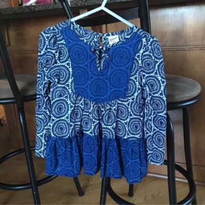 blue Aztec long sleeved shirt top Arizona Jean white cotton girls size small 4