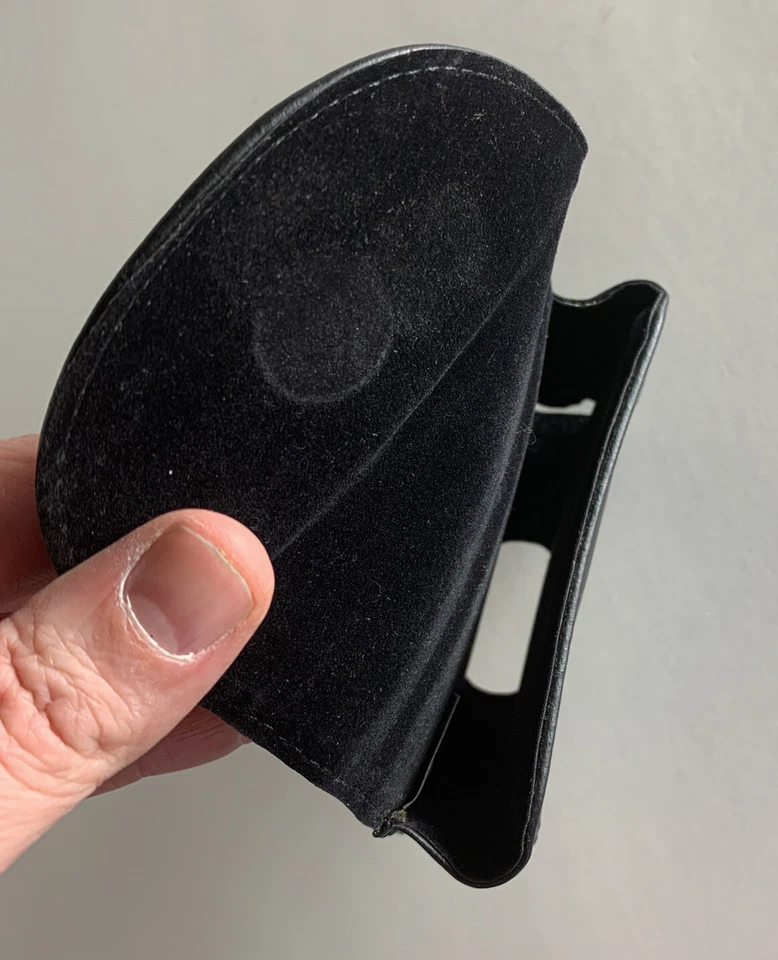 Funda de cuero premium Navigon GPS para unidades de visualización de 4,3" de las principales marcas Foto 3 de 3