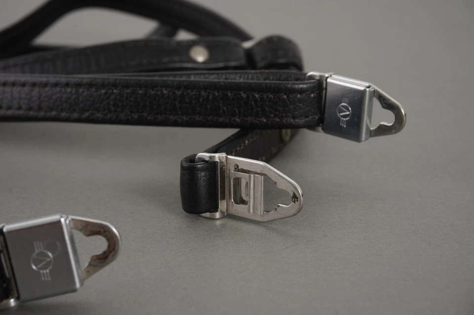 Hasselblad narrow leather straps lot of two - neck and wrist - Image 4 of 4