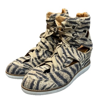 Jeffrey Campbell Wedge Heel Sandals Open Cut Out Shoe Tiger Zebra Print Size 8.5