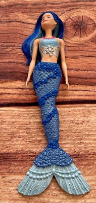 Mattel Barbie Dreamtopia Sparkle Mountain Blue Mermaid Fashion Doll (2017) 14''
