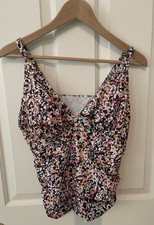Woman  s Tankini Swim Top- Size XL- Washed, Never Worn- Adjustable Straps