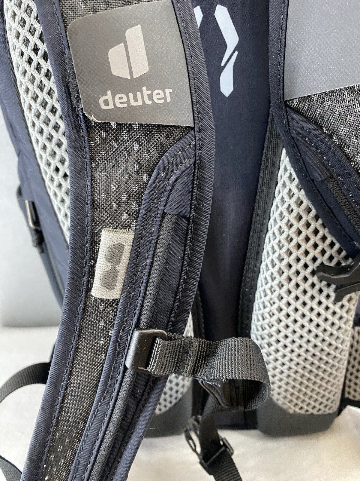 Deuter Race Air 12 Bike Backpack Black/Grey NWT
