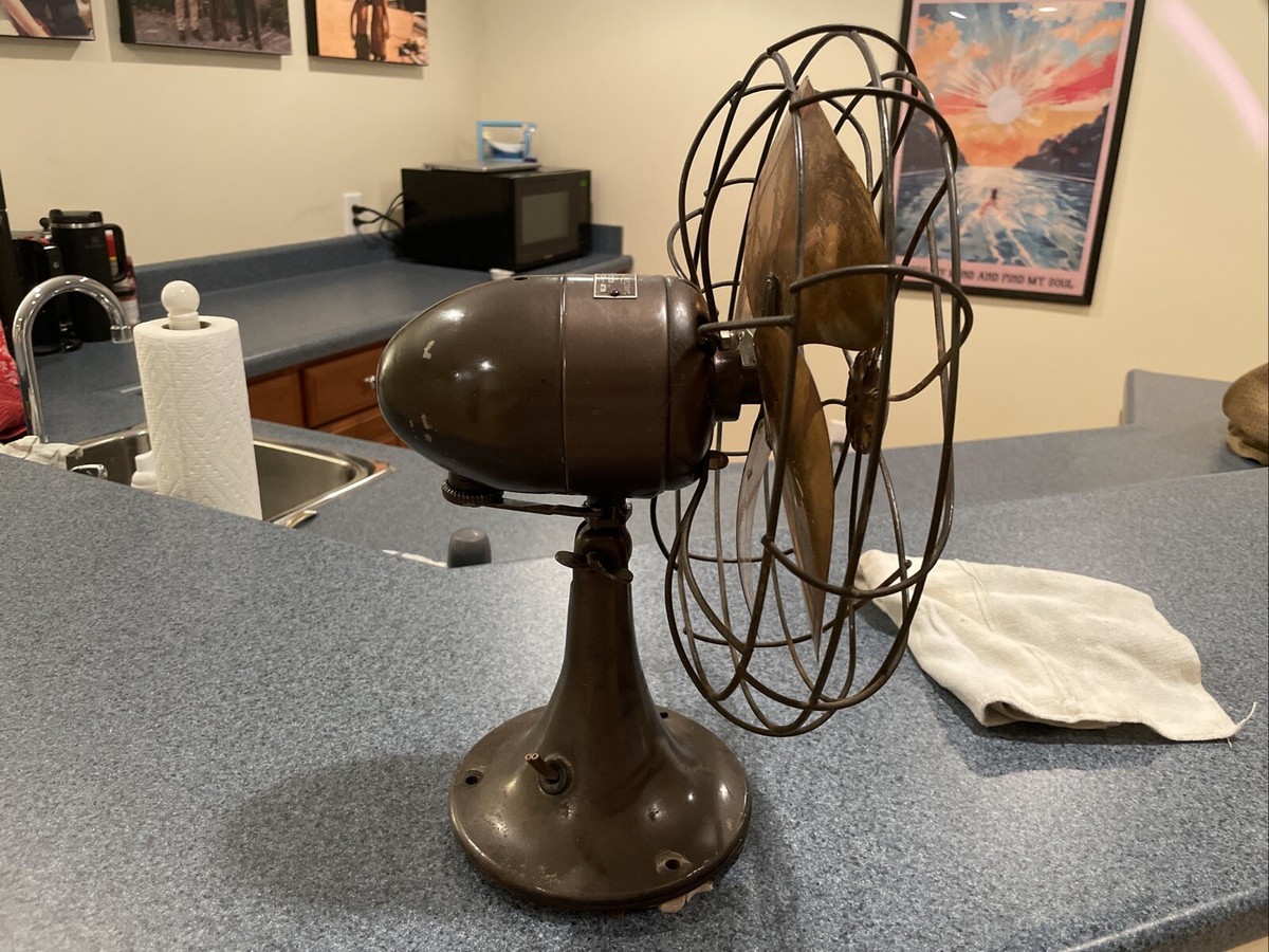 Antique Emerson Electric 6250-K Brass Blade Oscillating Desk Fan