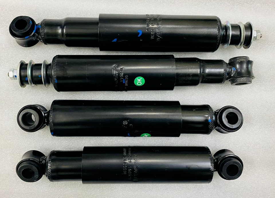 恭子① KLX300R Manual Idle Adjustment Screw - HiVolt Spares