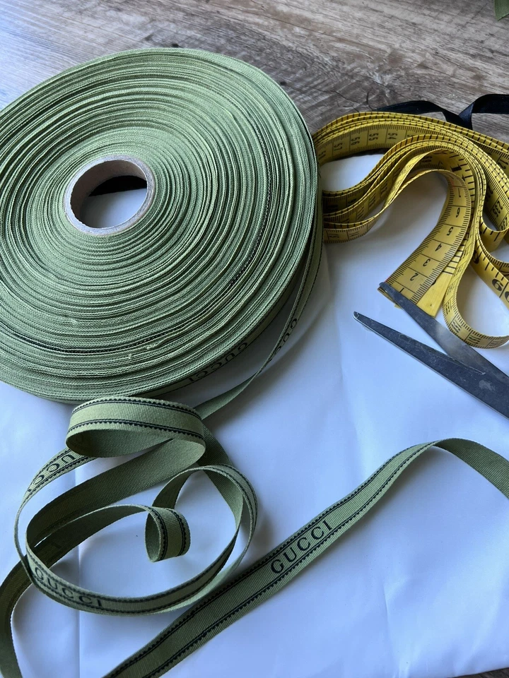 Authentic GUCCI Ribbon Green, 5/8 In wide, sell by the yard, Made in Italy. - Image 4 of 4
