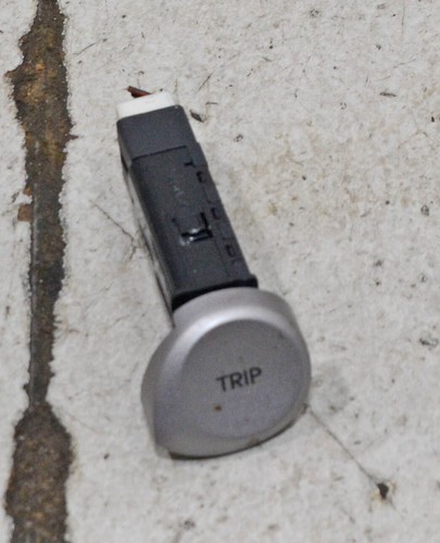 HYUNDAI i20 PB Bj 2011 Schalter Taster Trip 202002962 #129108-G580