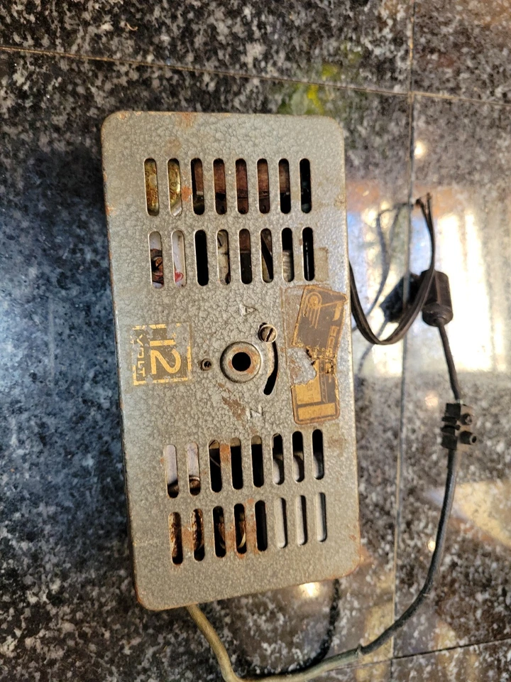 Amplificador 190 SL Mercedes Radio Becker Europa 12v Para Piezas O Reparación Óxido W121 Foto 2 de 4