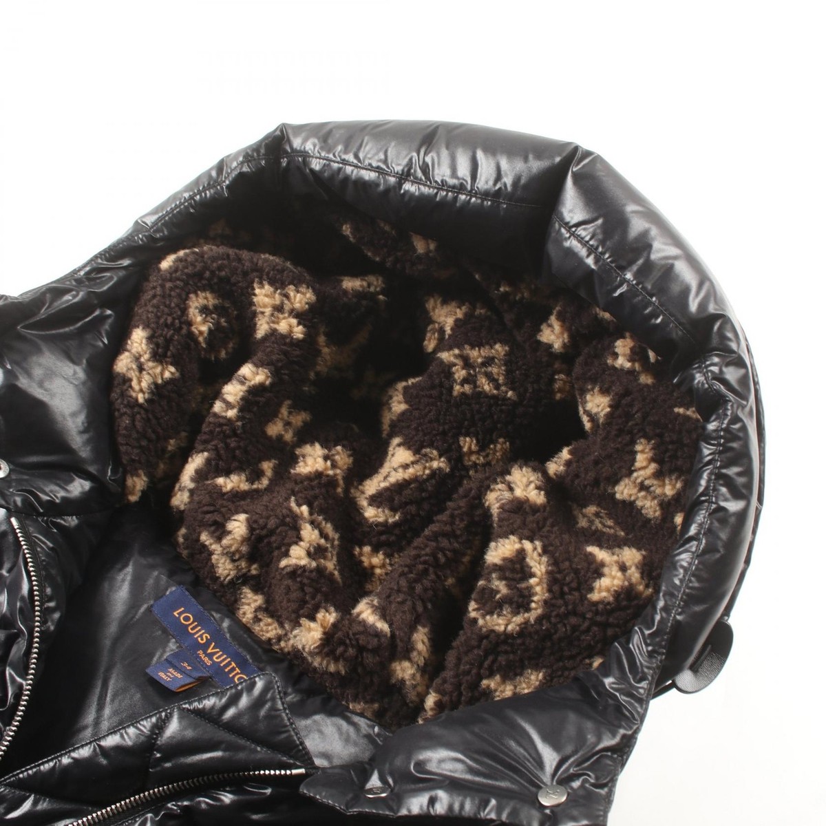 LOUIS VUITTON Glossy Sleeveless Puffer Jacket Down vest #34 LOUIS VUITTON Glossy Sleeveless Puffer Jacket Down vest #34