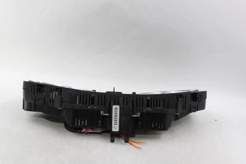 Grupo de velocímetros 71 k millas 180 MPH para Volkswagen Touareg 2015-16 OEM #26439 Foto 4 de 4