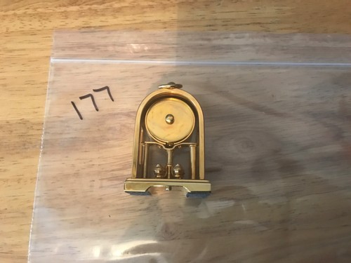 Miniature Quartz clocks and other makes. Over 100 clocks - Foto 347 di 470