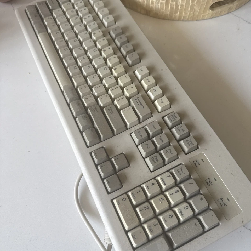 SALE‼️Dell QuietKey SK-1000REW Keyboard PS2 Full Motion Keys - UnTested - Image 4 of 4