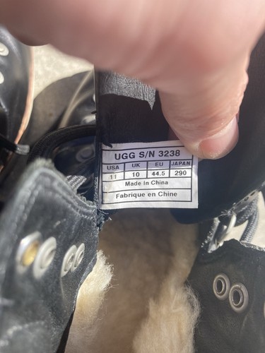 UGG Capulin Herren Schwarz Leder Wasserdicht Lammfell Gefüttert Stiefel Größe 11 - Bild 5 von 7