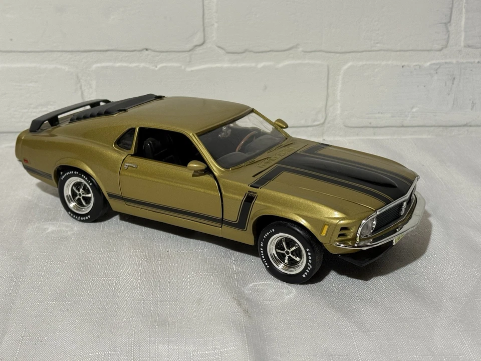 1:18 Ertl Lane 1970 Boss 302 Mustang Aztec Gold 1 of 2500 No Box - Image 4 of 4