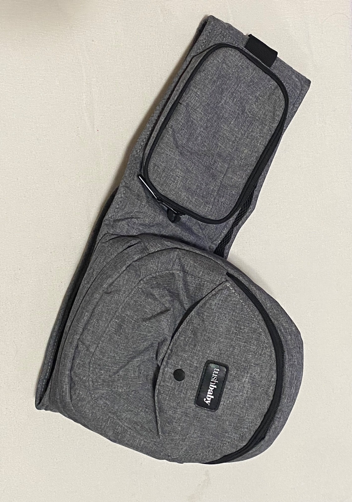 TushBaby Hip Seat Baby Carrier Adjustable Belt Pockets Gray & Black- Excellent 