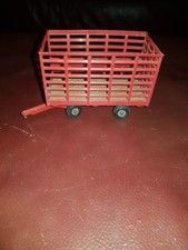 ERTL Hay/Wagon Farm Trailer 1:64 Vintage Red Plastic Diecast Base