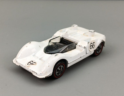 Vintage Hot Wheels Redline Chaparral 2G U.S.A. '68 White w/ Black Interior