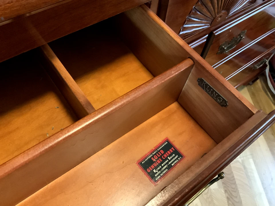 Винтажный антикварный вишневый комод Kling - Изображение 3 из 4