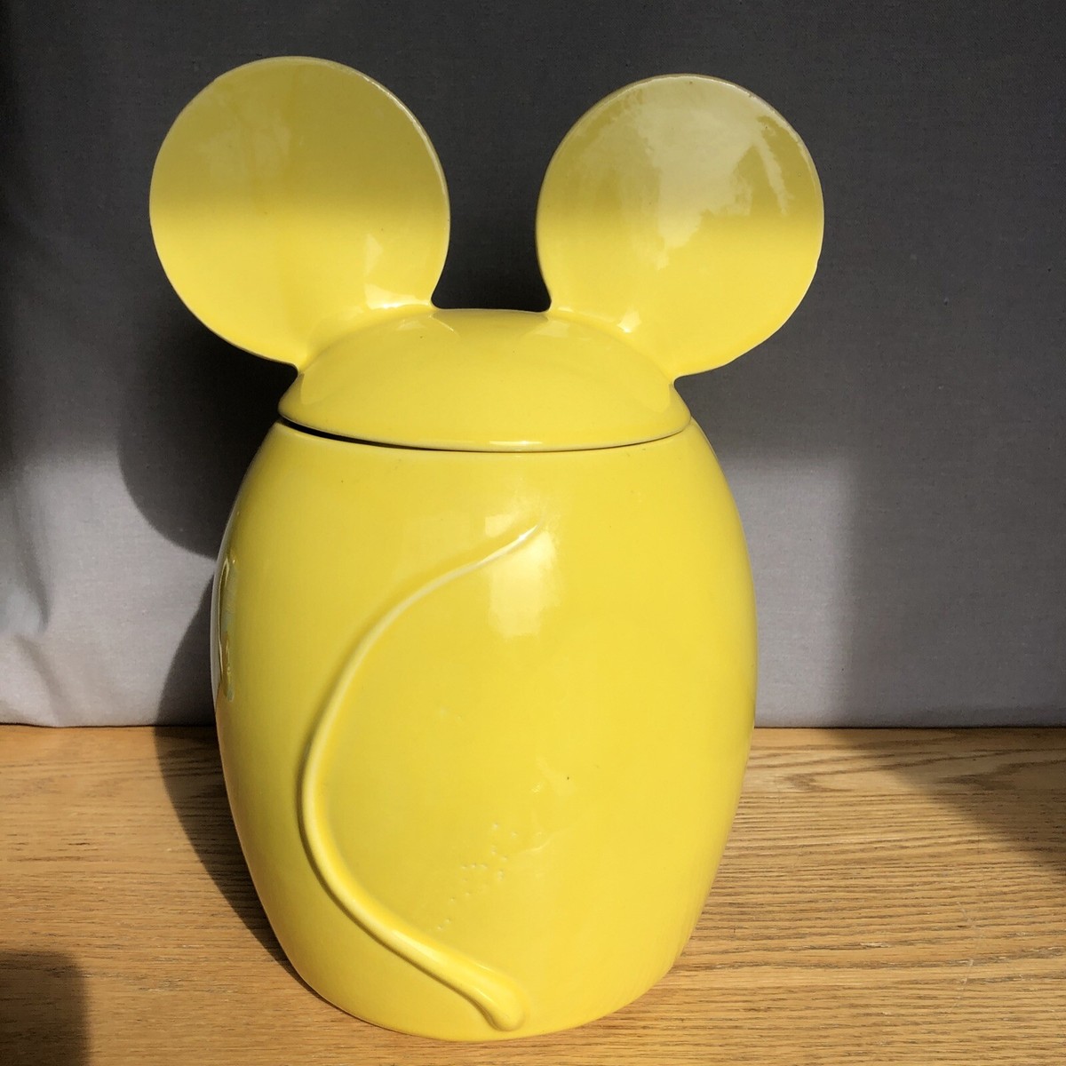 vintage McCoy collectible Yellow Mouse cookie jar - Fun - Glossy