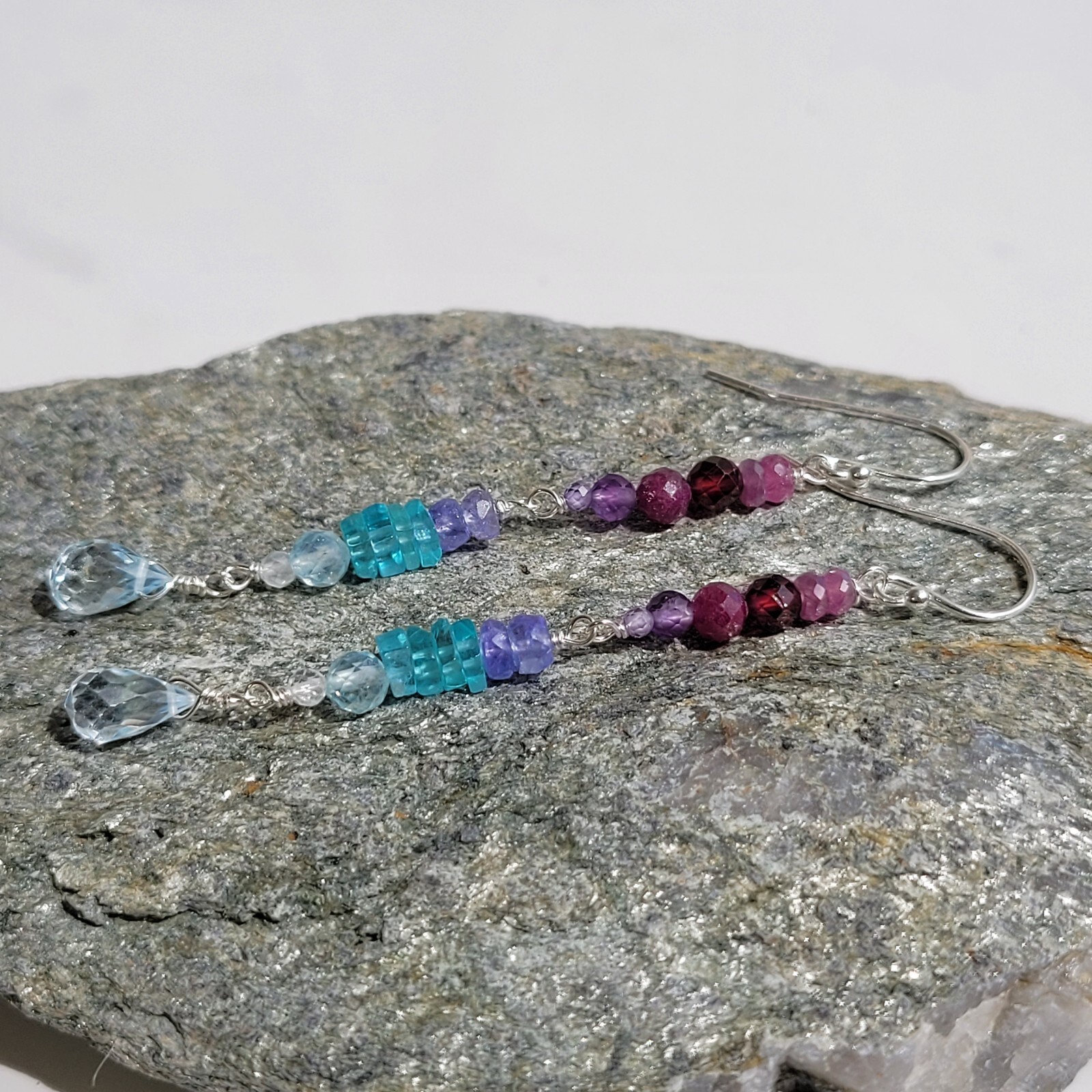 Boucles d'oreilles en topaze et améthyste de qualité joaillerie