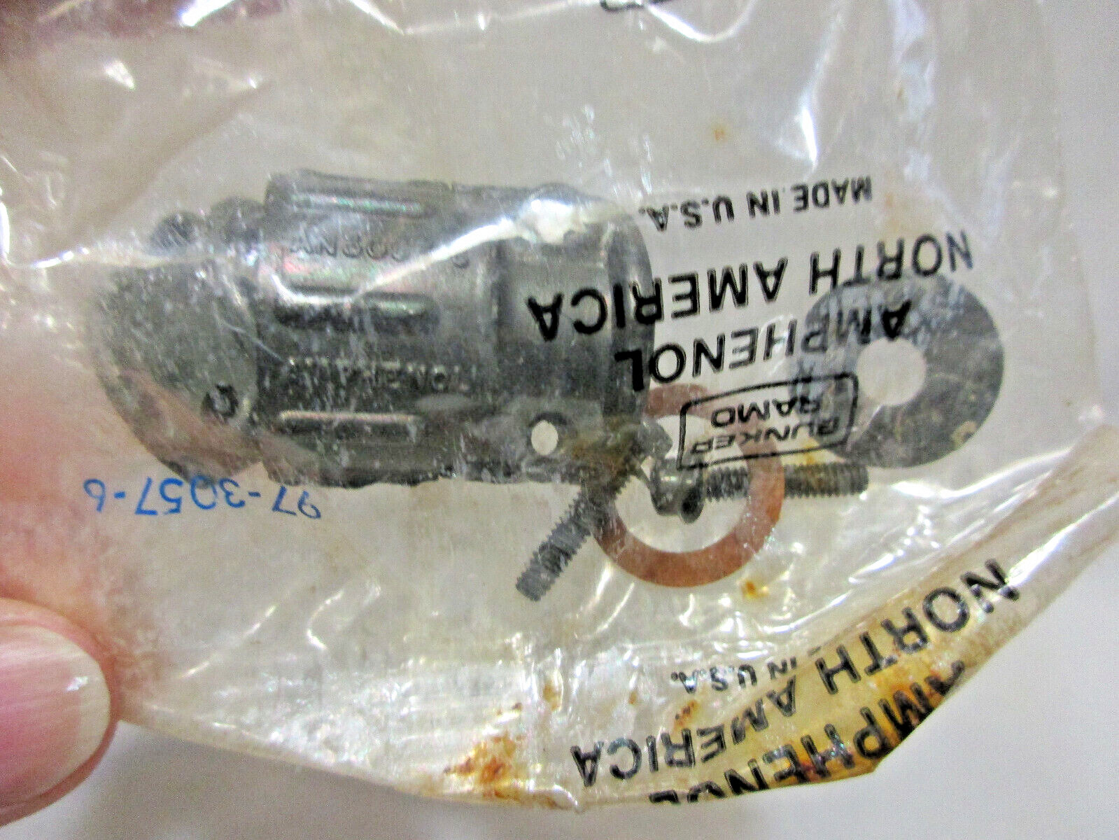 AMPHENOL Cable Clamp Assembly, AN3057-10 , Sealed package