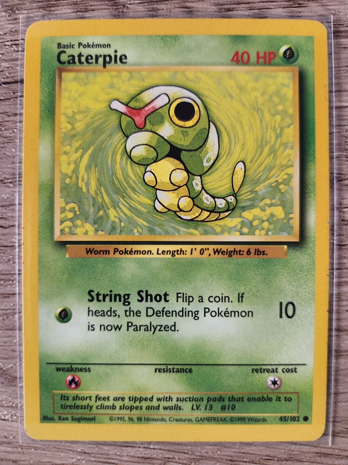 Caterpie 45/102 Pokemon Card Base Set Unlimited - WOTC 1999 - LP/NM