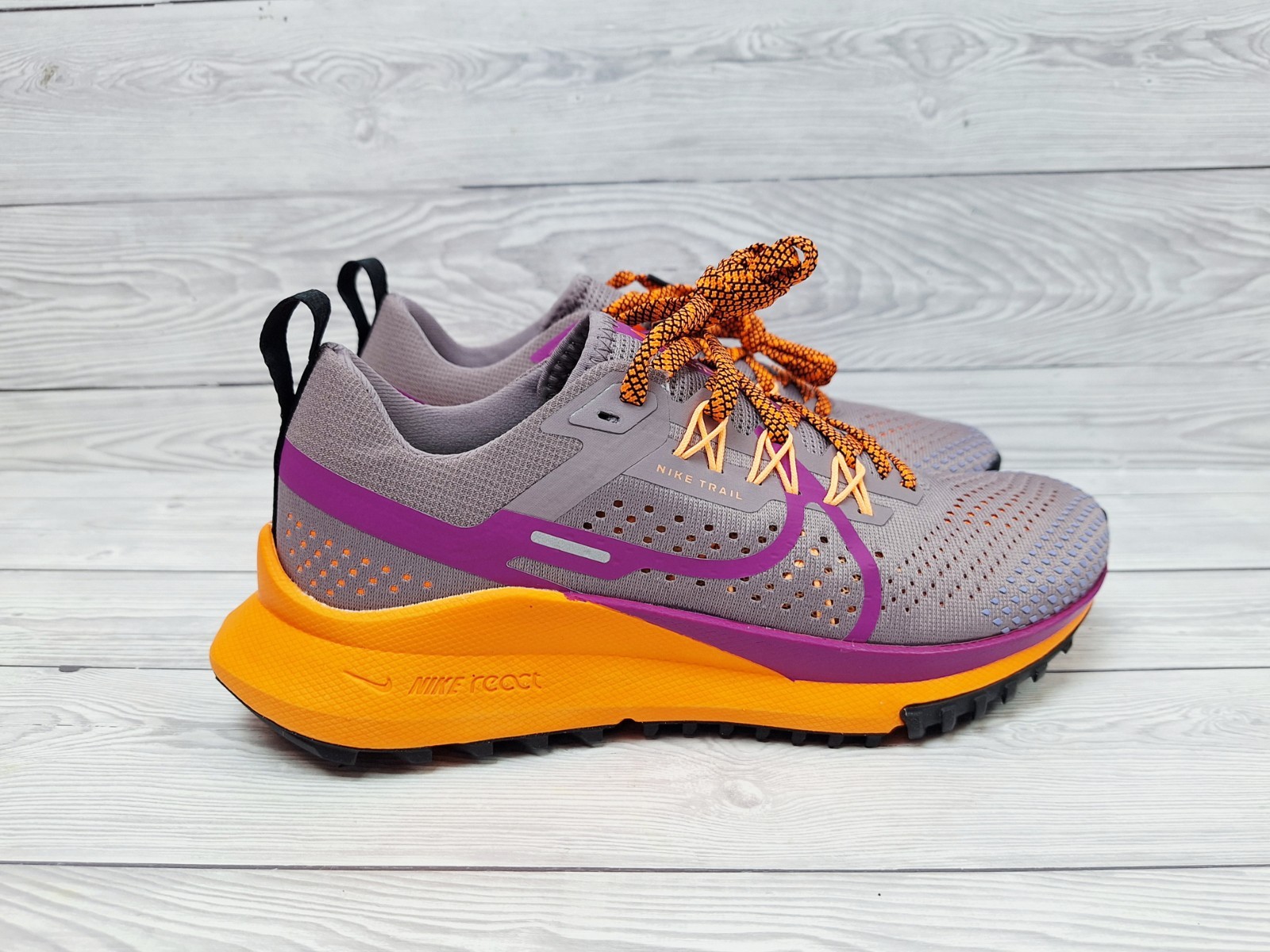 Nike React Pegasus Trail 4 SIZE UK 4 Running Trainers Womens New RRP £120 image 3
