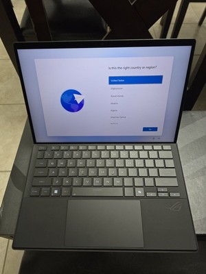 ASUS ROG Flow Z13 QHD 180hz (AMD Ryzen AI Max+ 395, 64GB, 1TB SSD) Tablet Laptop