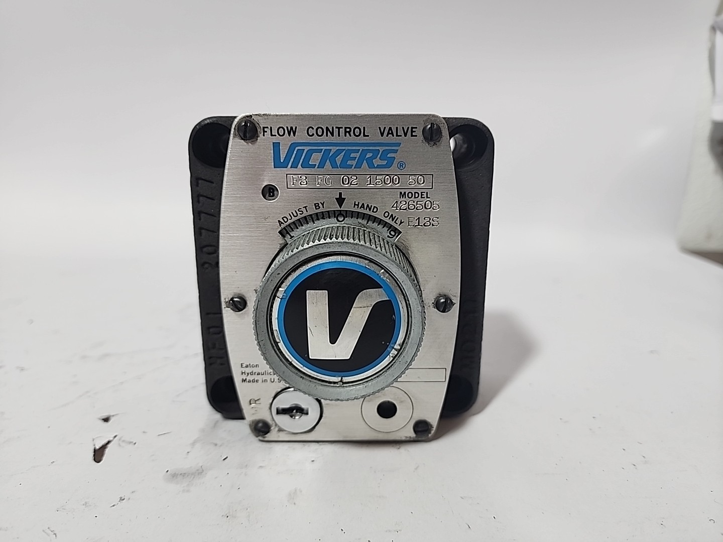 Vickers F3-FG-02-1500-50 Flow Control Valve