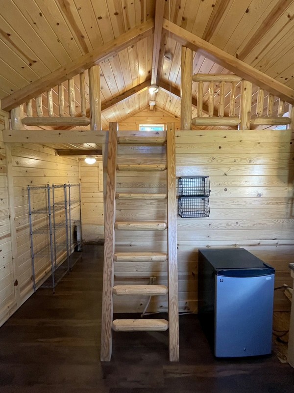 Tiny Cabin ready to live in! - thumbnail 9