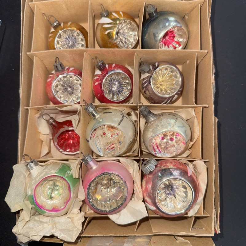 12 Vintage Indent Mercury Glass Ornaments Mica Antique 1 3/4”-2” Dia Hand Blown