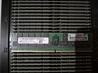4x 64GB HPE 840759-091 Micron MTA72ASS8G72LZ-2G6 4DRX4 PC4-2666V 2666MHZ DDR4