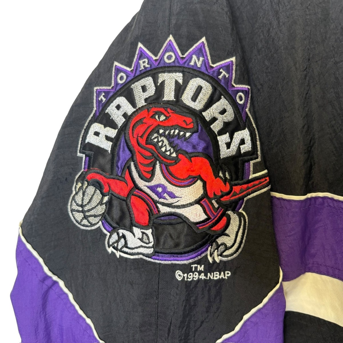 ジャケット・アウター 90s Raptors nylon jacket VTG Starter 1994 Toronto Raptors NBA Full Zip Jacket Sz L