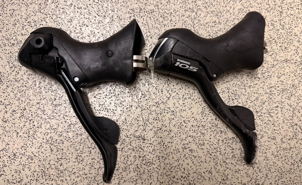 Shimano 105 ST-5600 2×10 Speed Dual Control Levers – Made in Japan (H3) - Image 3 of 4