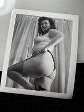 Vintage 1950's Girlie PIN UP Photo Risque B&W Original Nude #296