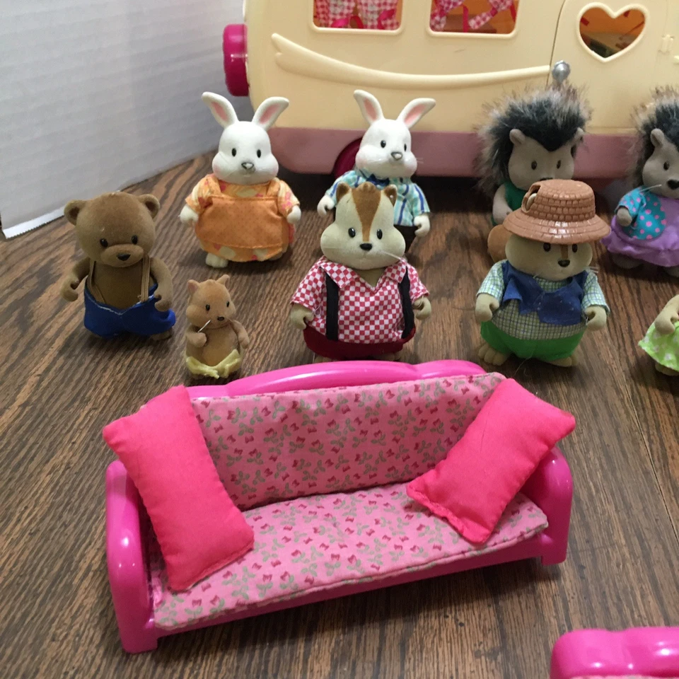 Calico Critters Lil Woodzeez Happy Camper Playset w/ Car-Accessories & Figures - Image 4 of 4