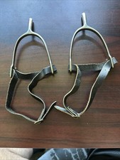 Ancien éperon militaire émoussé avec sangles en cuir