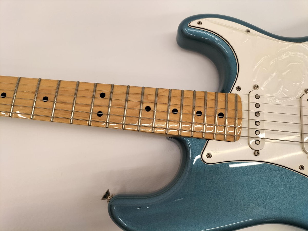 おまけ付き！fender player Stratocaster Limited Edition Player II Stratocaster®, Sparkle 3-Color