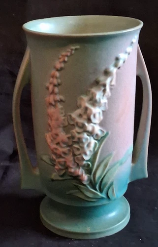 Roseville Foxglove 1942  Art Pottery Ceramic Vase 48-8 Small Chip Underside 8"T