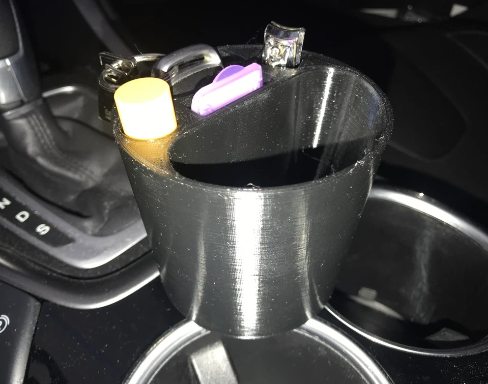 Inserto portavasos Ford Fusion 2da generación - impreso en 3D Foto 2 de 2