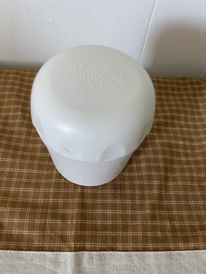 The Pampered Chef Spiral And Slice Vegetable And Fruit Slicer Style 1136   