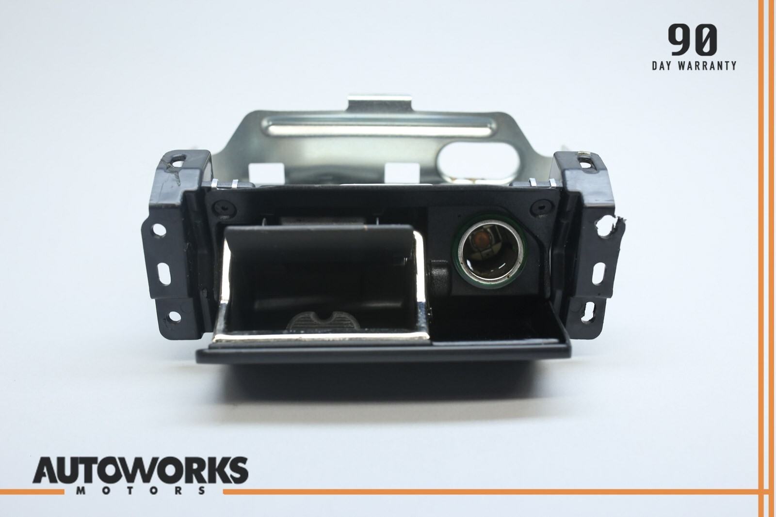 05-08 Maserati Quattroporte M139 Rear Center Console Ashtray w/ Power Socket OEM