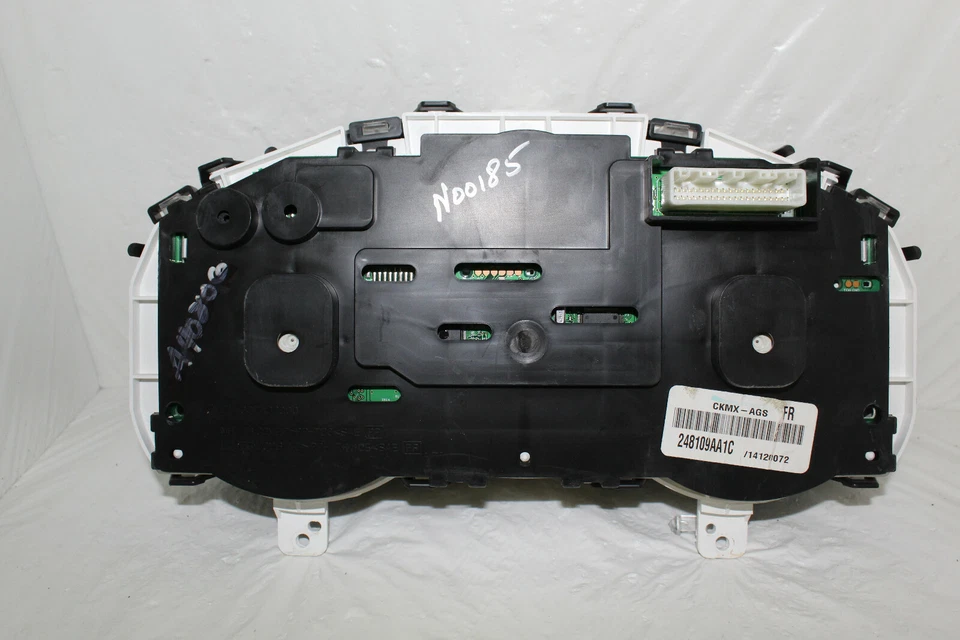 Cuadro de instrumentos velocímetro Nissan Sentra 2011 2012 indicadores de panel 62.558 millas Foto 2 de 4