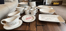 Pfaltzgraff Winterberry Christmas Holiday Pla...