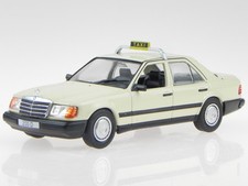 Mercedes W124 200D Taxi Modellauto in Vitrine 1:43
